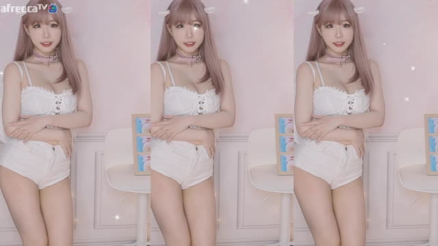 BJ♡에디린♡ 신입여캠 나무꾼 데려왕! 에디린 ]머리부터 발끝까지 핑크가 아닌 곳이 없는 여캠