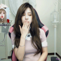 릴카 뽀뽀.gif